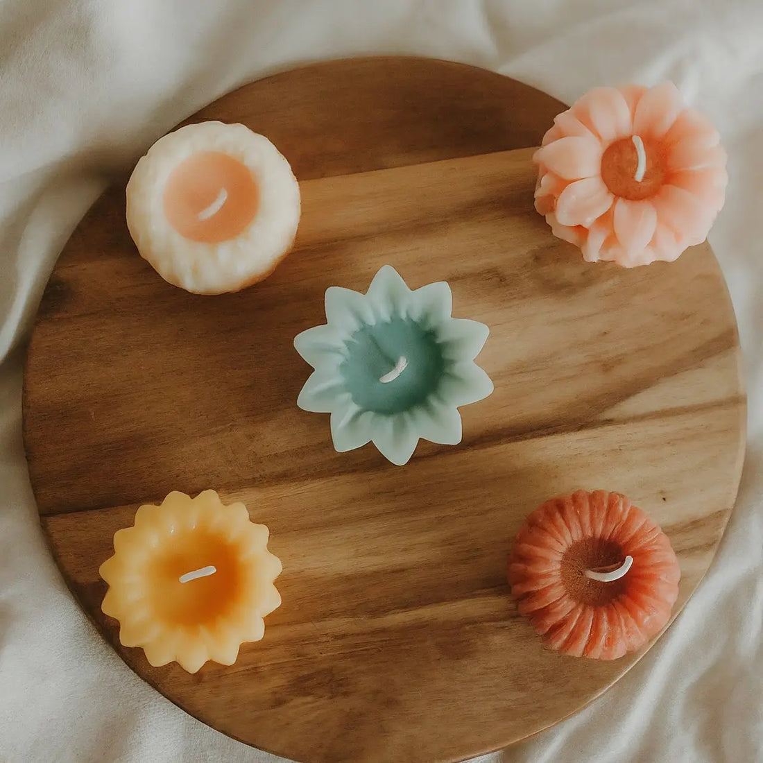 Transform Your Space with the Aroma of Phthalate-Free Luxury Wax Melts
